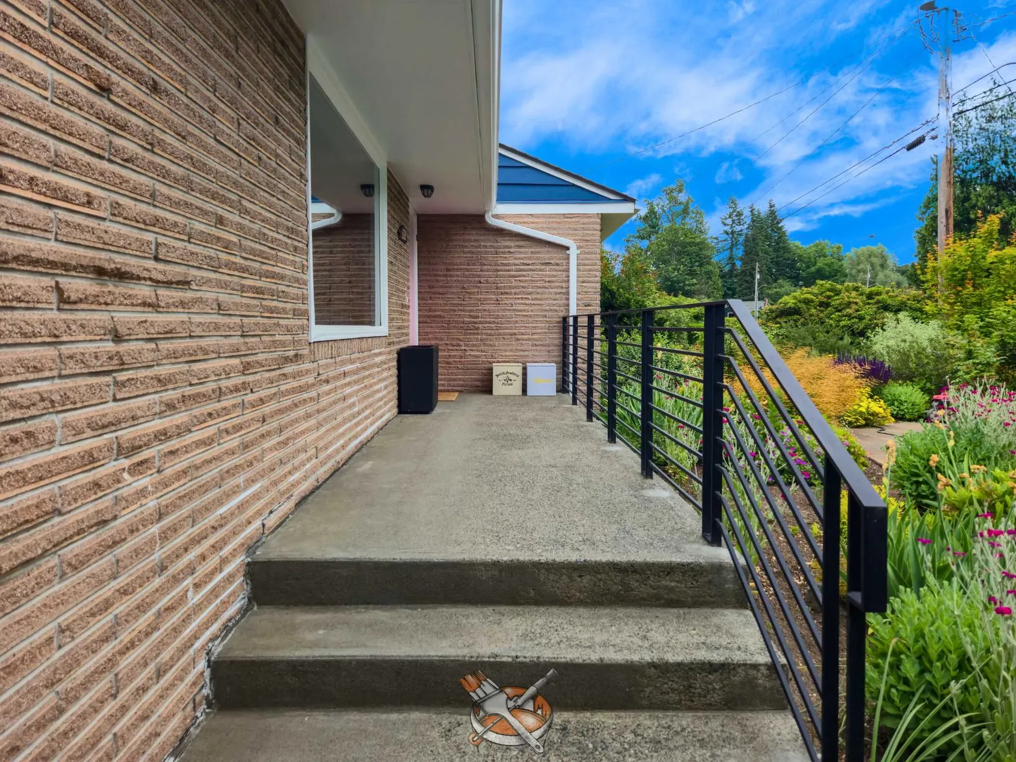Exterior repaint by Hedlund Painting in Seattle